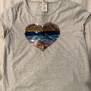 Sequin flip style shirt sleeve shirt